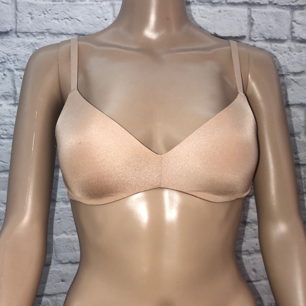 SKIMS Soft Beige Bra